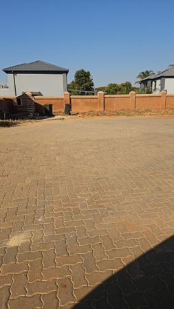 378 m² Land