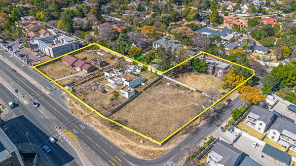 4 105 m² Land