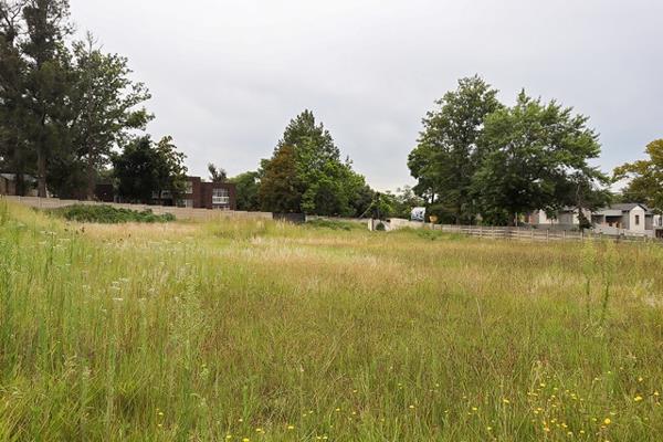 4 105 m² Land