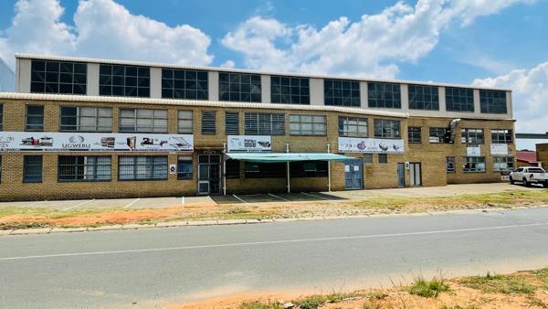 2 350 m² Industrial space