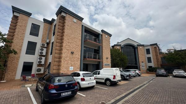 304 m² Commercial space