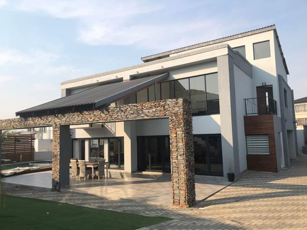 5 Bedroom House