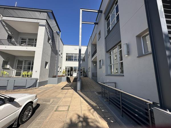 25 m² Commercial space