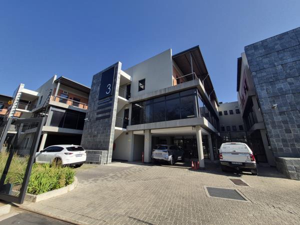 725 m² Commercial space