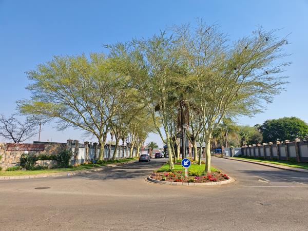 747 m² Land