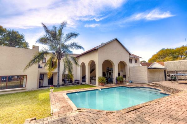 9 Bedroom House