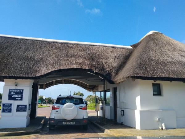 1 492 m² Land