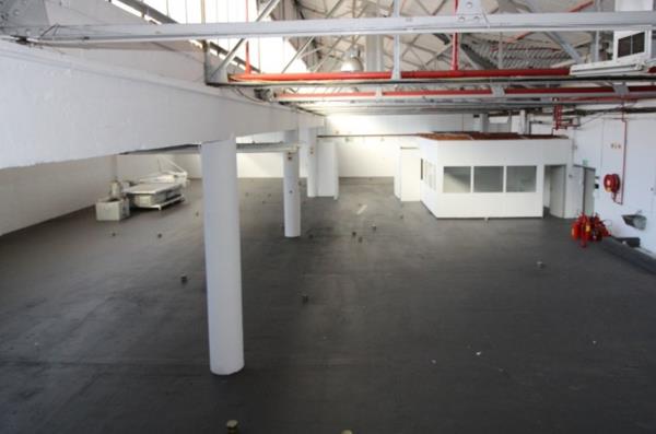 900 m² Commercial space