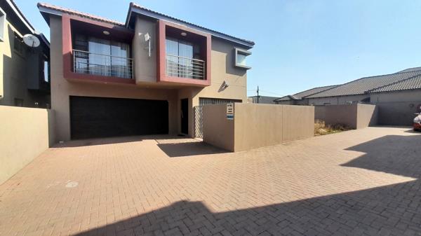 4 Bedroom Townhouse