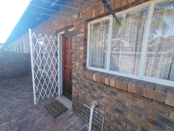 2 Bedroom Simplex