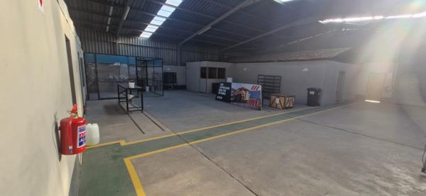 600 m² Commercial space