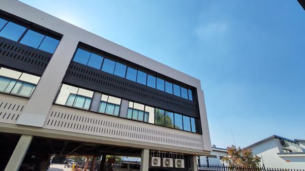 450 m² Office Space