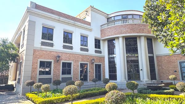 270 m² Office Space