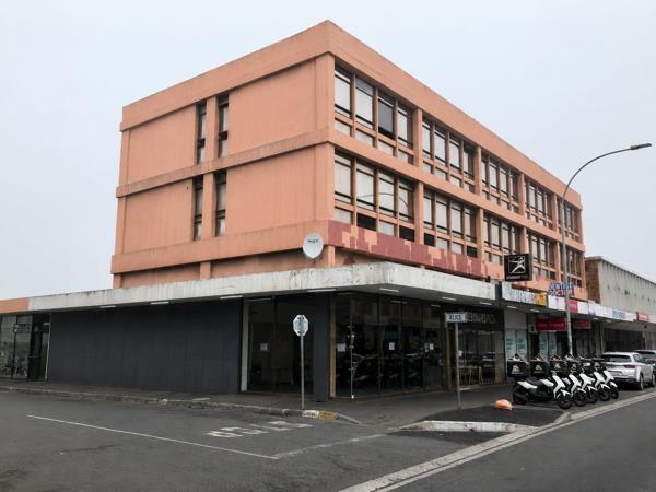 150 m² Commercial space