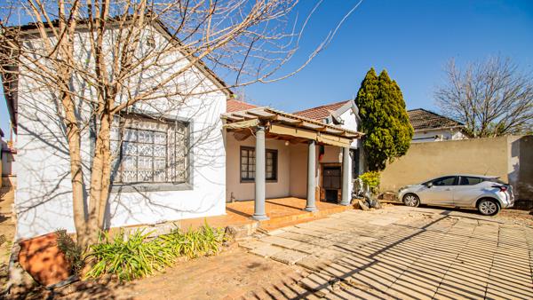 6 Bedroom House
