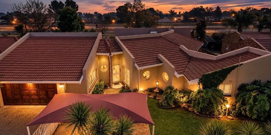 5 Bedroom House