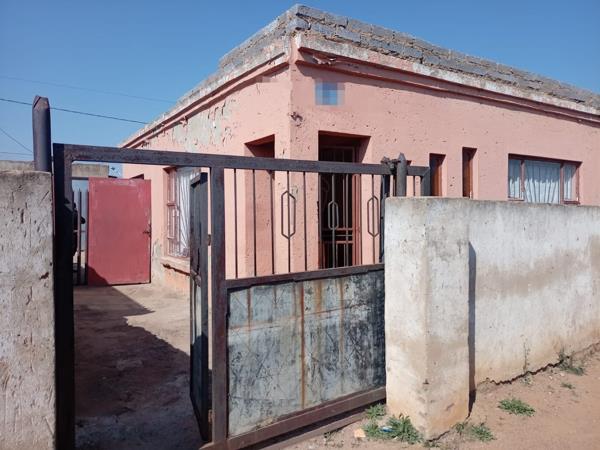 2 Bedroom House