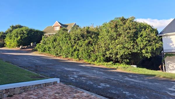 551 m² Land
