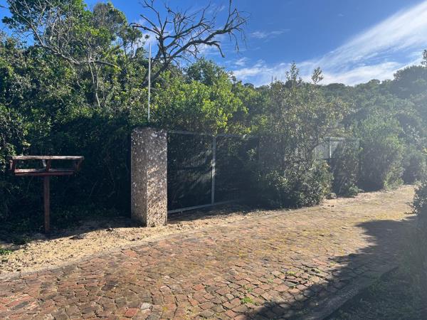759 m² Land