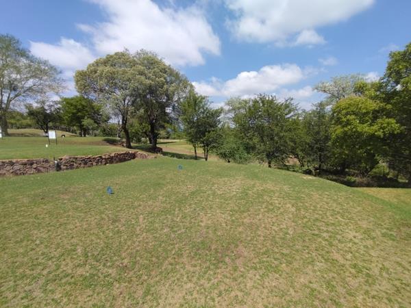1 056 m² Land