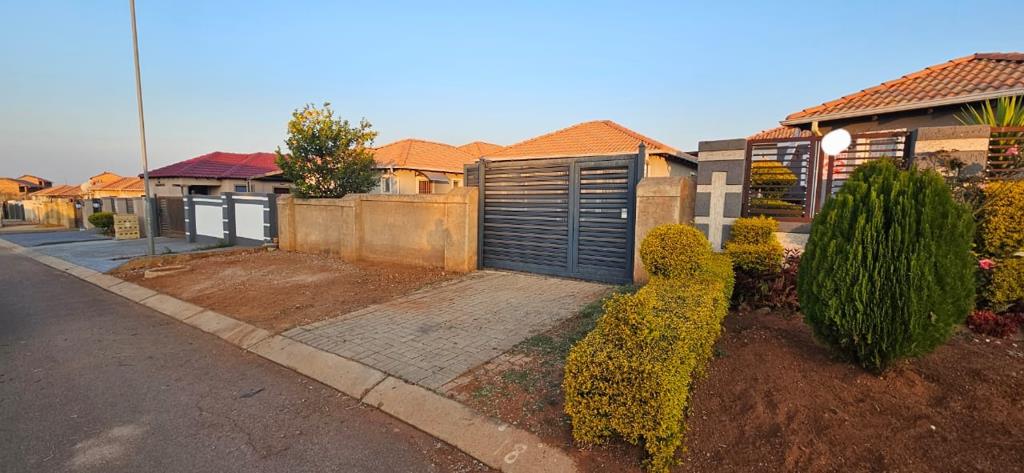 2 Bedroom House