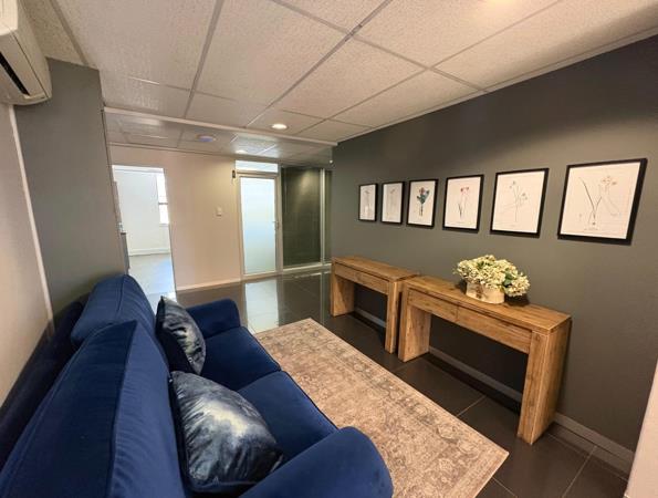 24.9 m² Office Space
