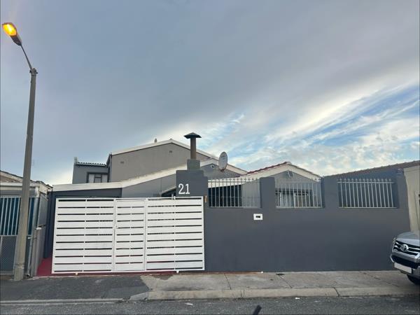 6 Bedroom House