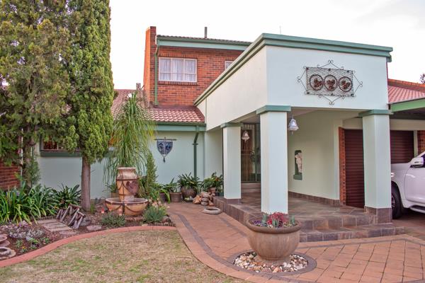 5 Bedroom House