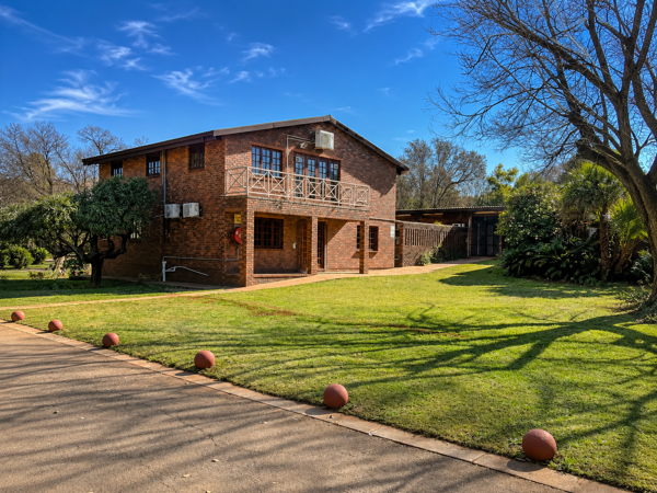 608 m² Commercial space