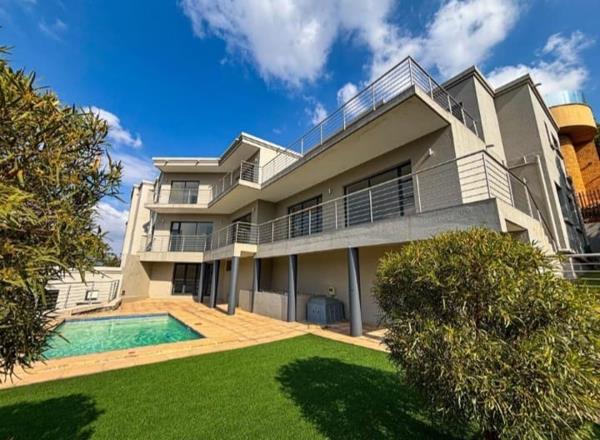 7 Bedroom House