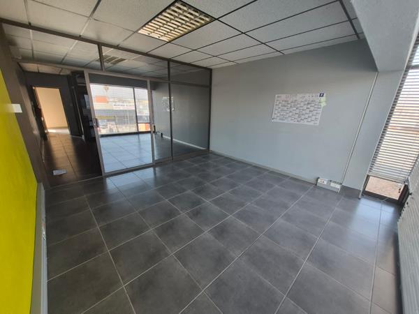 203 m² Office Space