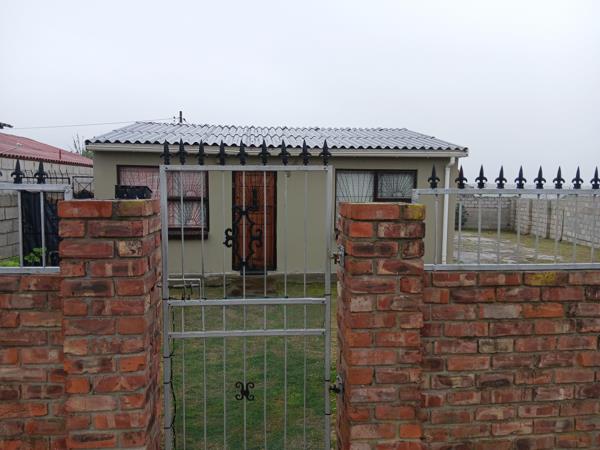 2 Bedroom House