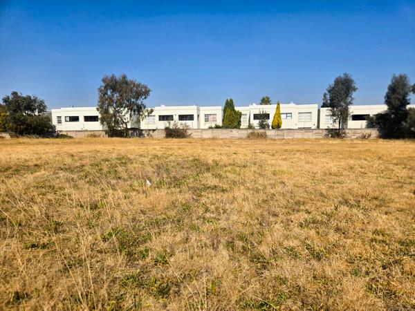 7 015 m² Land