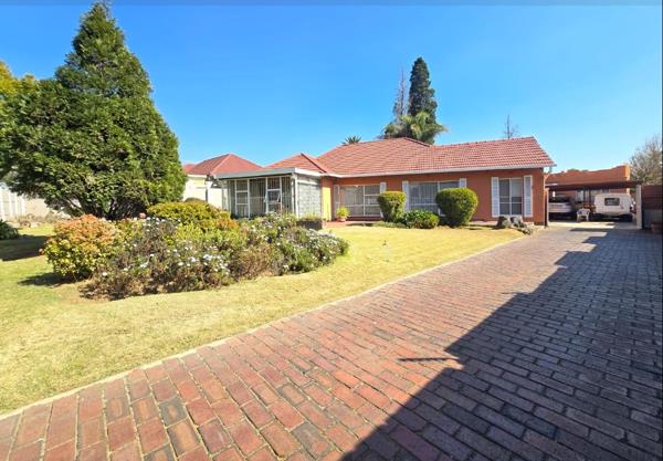 6 Bedroom House