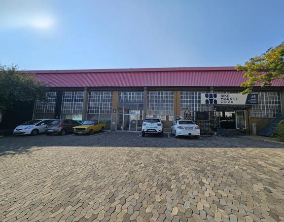 300 m² Commercial space