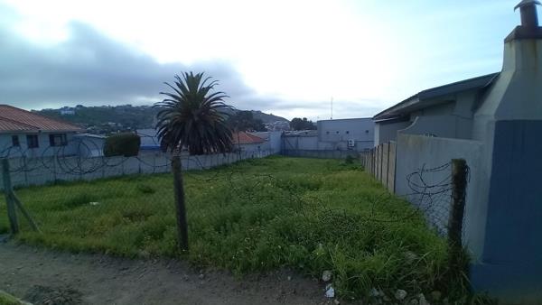 843 m² Land