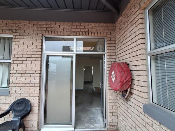 100 m² Commercial space