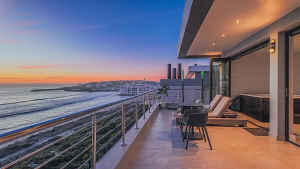 7 Bedroom House