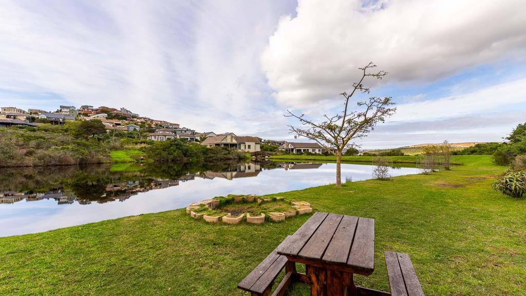 1 361 m² Land
