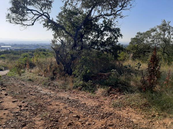 1 072 m² Land