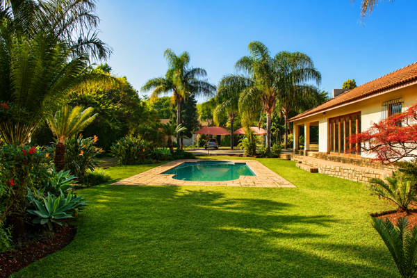 12 Bedroom House