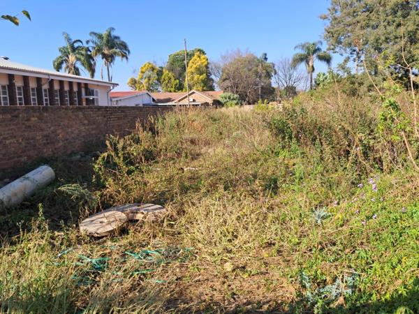 1 276 m² Land