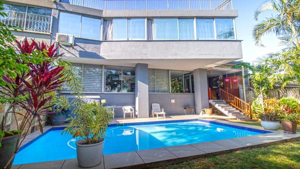 6 Bedroom Townhouse