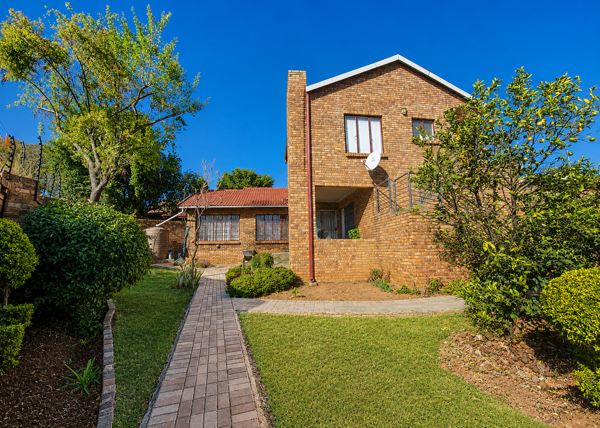 4 Bedroom Townhouse