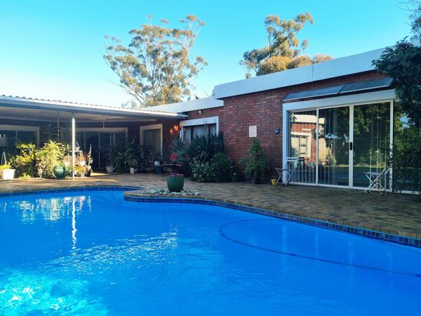 6 230 m² Farm
