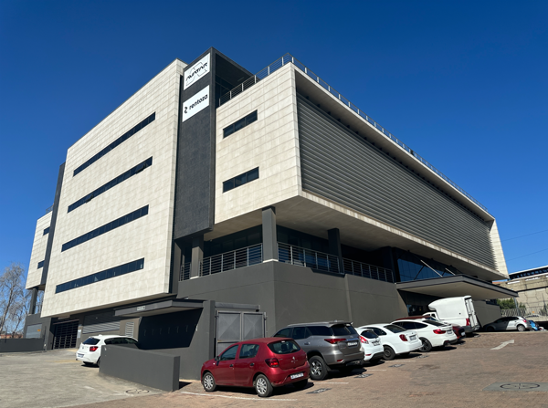 551 m² Commercial space