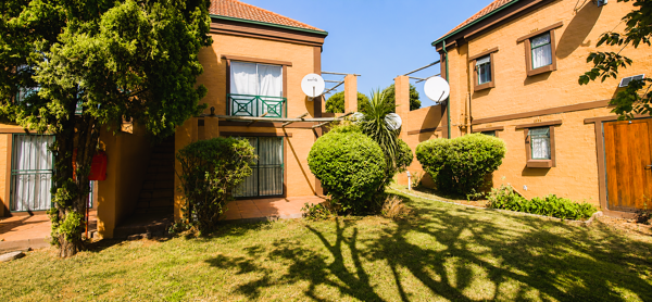 1 Bedroom Townhouse