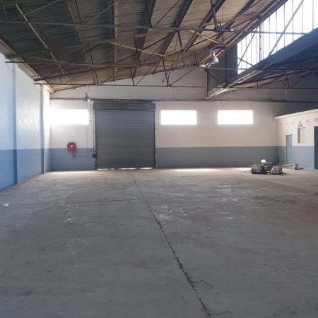 780 m² Industrial space