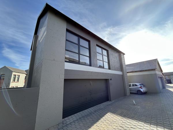 4 Bedroom Townhouse