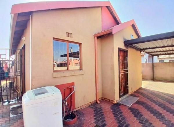 2 Bedroom House
